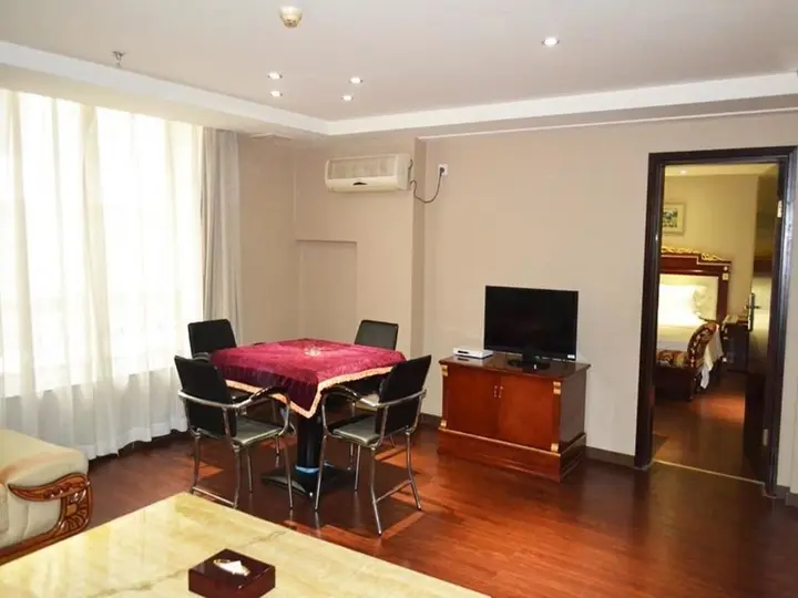Наньнин: Yeste Hotel Nanning Jinhu Square