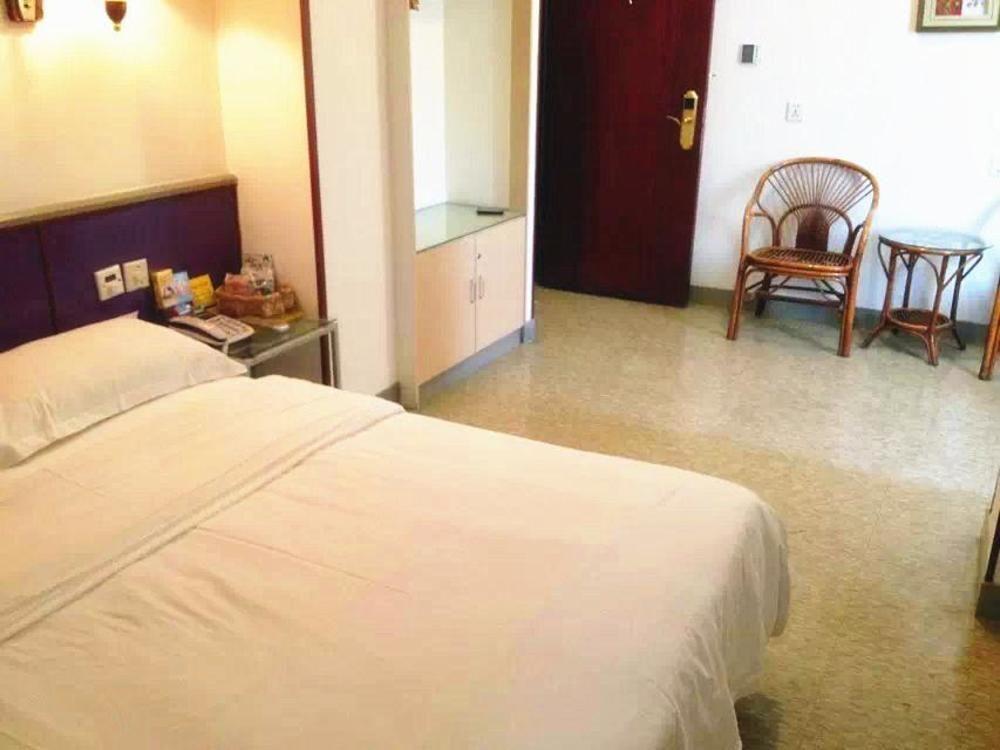 Ухань: Wuhan Sunshine 128 Hotel