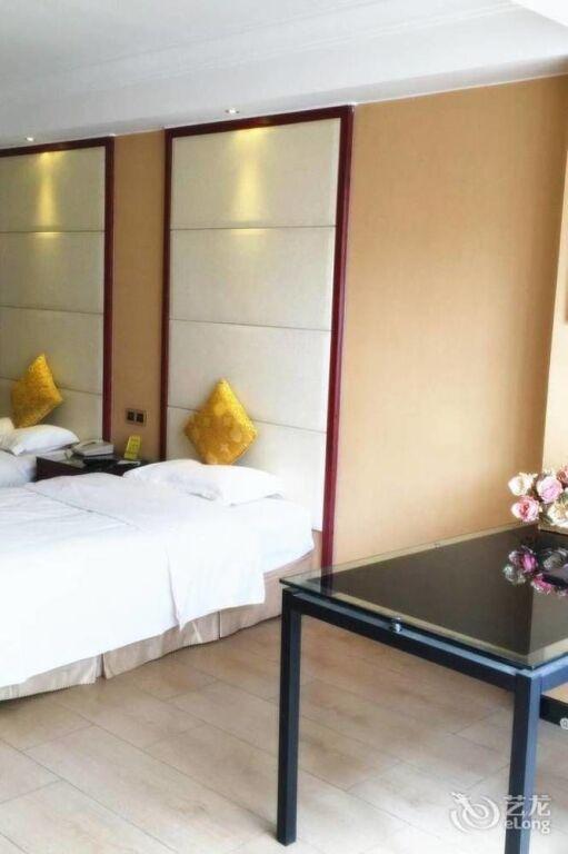 Ухань: Wuhan Sunshine 128 Hotel