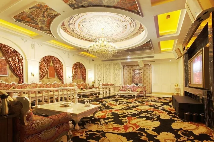 Шаоксинг: Heroicness Intercontinental Hotel