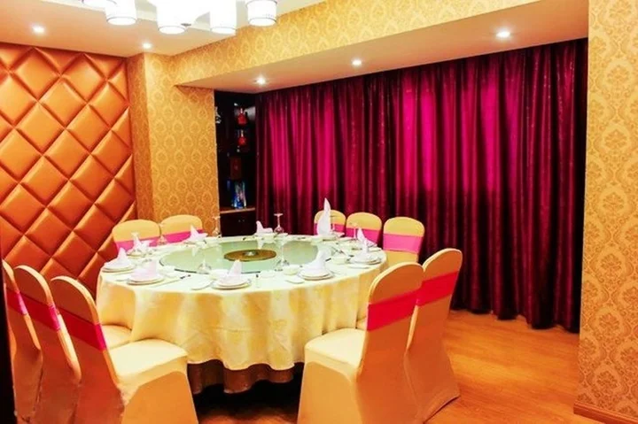 Уси: Jin Rui Grand Hotel