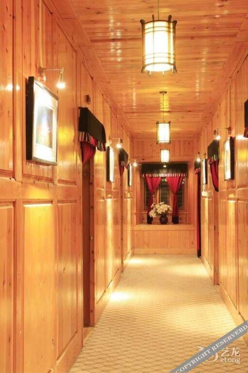 Шангри-Ла: Shangri-la Zhengyi Homestay
