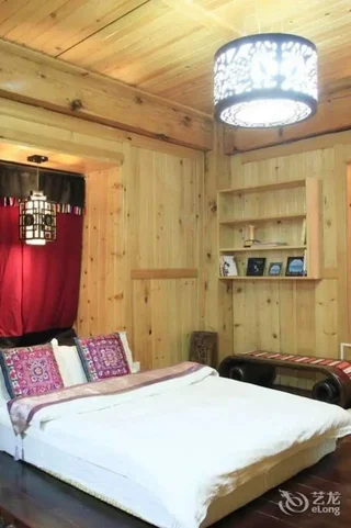Шангри-Ла: Shangri-la Zhengyi Homestay