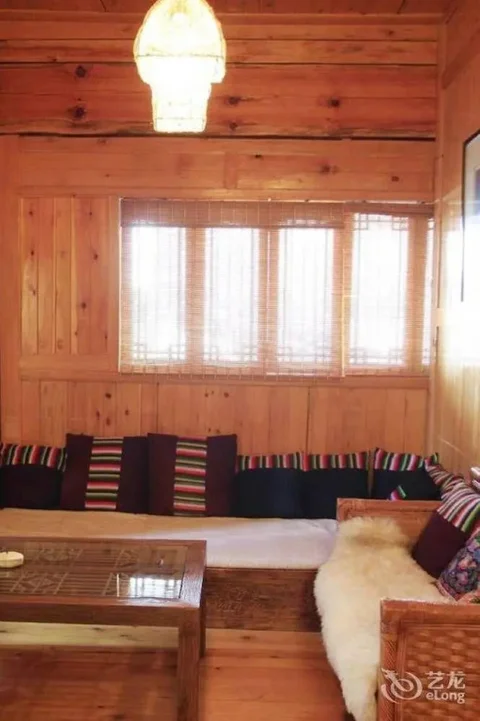 Шангри-Ла: Shangri-la Zhengyi Homestay