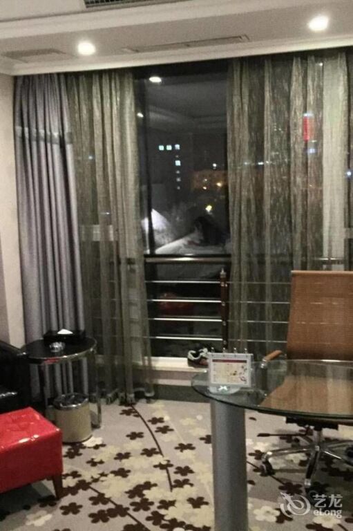 Чэнду: Yijia Hotel Wenjiang Nanpu Road