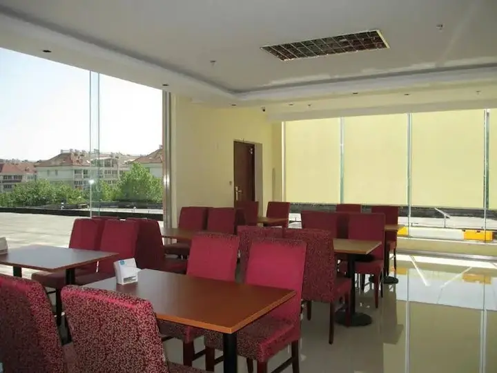 Яньтай: Hanting Hotel Yantai North Road