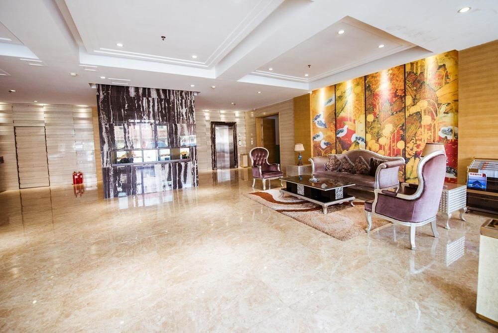 Пуян: Biway Mansion Hotel (Puyang Jingkai Avenue Stadium Branch)