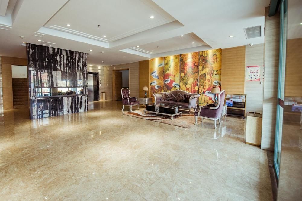 Пуян: Biway Mansion Hotel (Puyang Jingkai Avenue Stadium Branch)