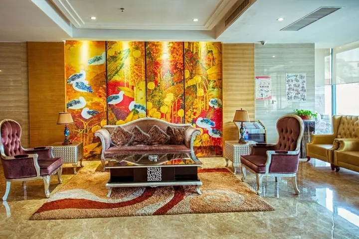Пуян: Biway Mansion Hotel (Puyang Jingkai Avenue Stadium Branch)