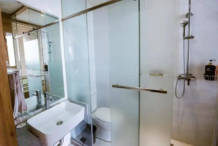Пуян: Biway Mansion Hotel (Puyang Jingkai Avenue Stadium Branch)