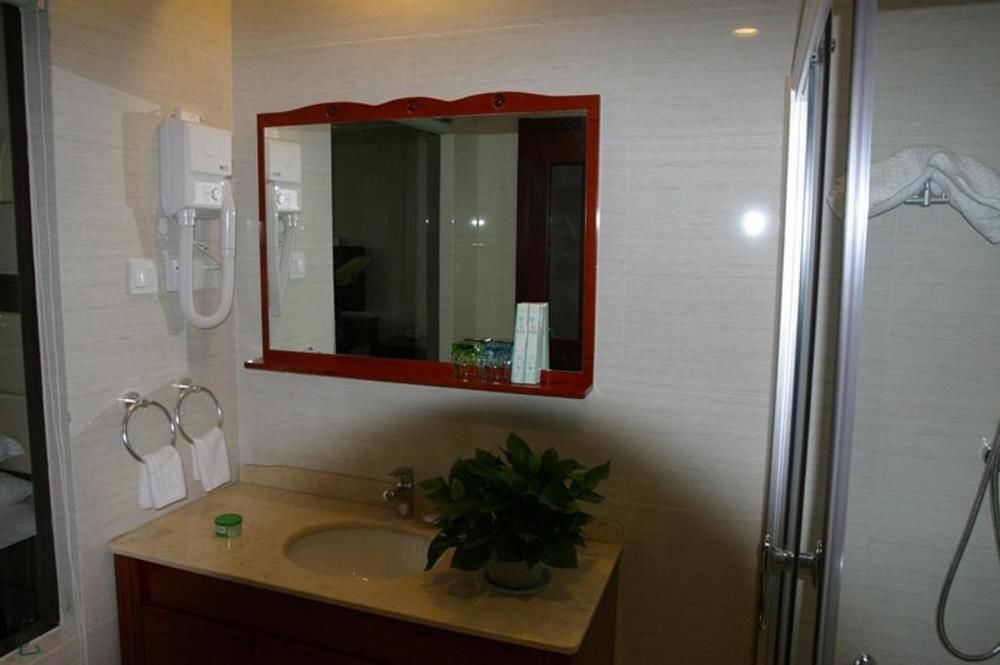 Жичжао: Jinhua Yijing Hotel
