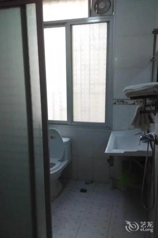 Гуйлинь: Ping'an Business Hotel