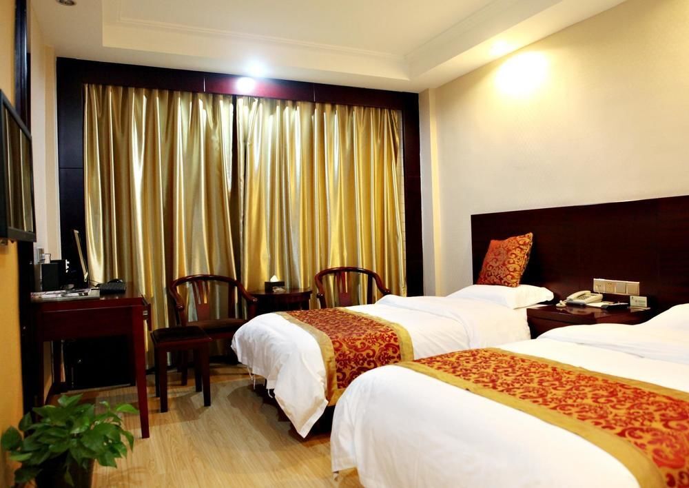 Цзиндэчжэнь: Binjiang Holiday Hotel