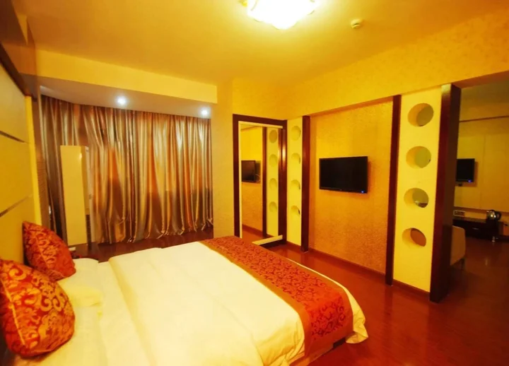 Цзиндэчжэнь: Binjiang Holiday Hotel