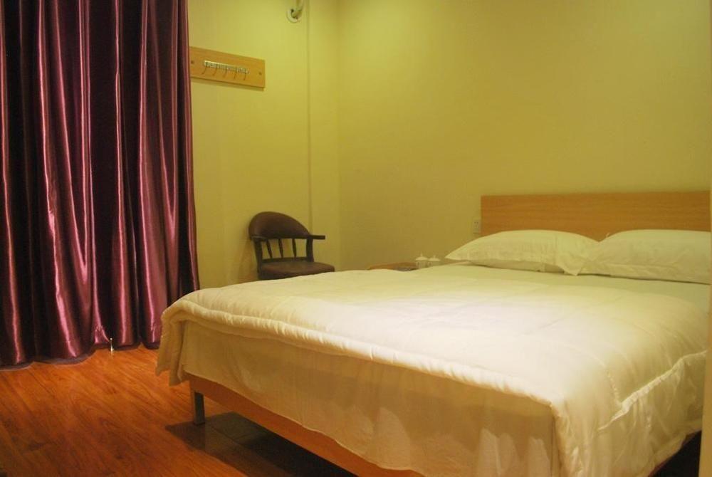 Бэйхай: Beihai Old Street Zhuhailou Inn