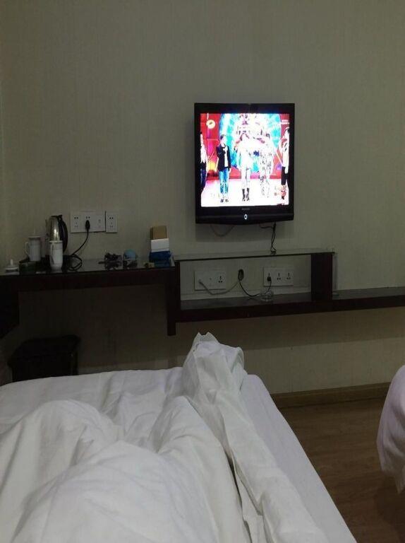 Ухань: Ruibin Business Hotel - Wuhan