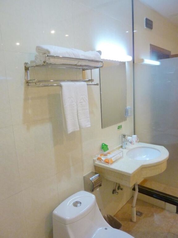 Бэйхай: A Home Hotel - Beihai