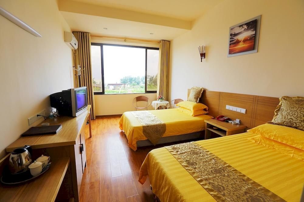 Бэйхай: Yin Gu Wan Hotel