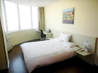 Вэйфан: HanTing Hotel (Weifang Fengzheng Square Taihua City)