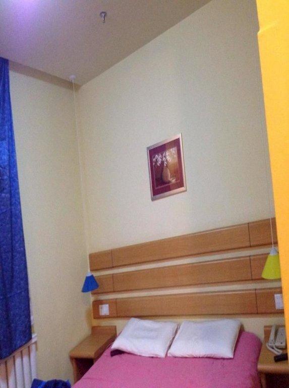 Байан-Нур: Home Inn - Linhe Xinhua West Street