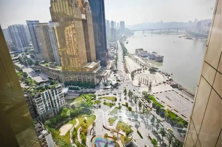 Чунцин: Chongqing Impression Riverside Apartment