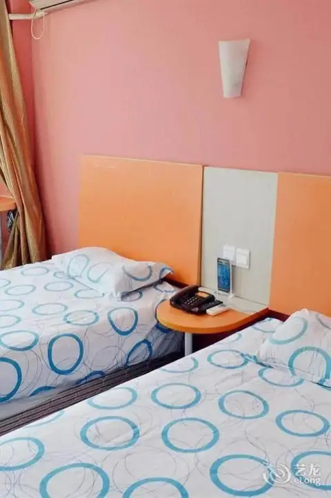 Фуян: Motel Hotel Fu'nan Dicheng North Road