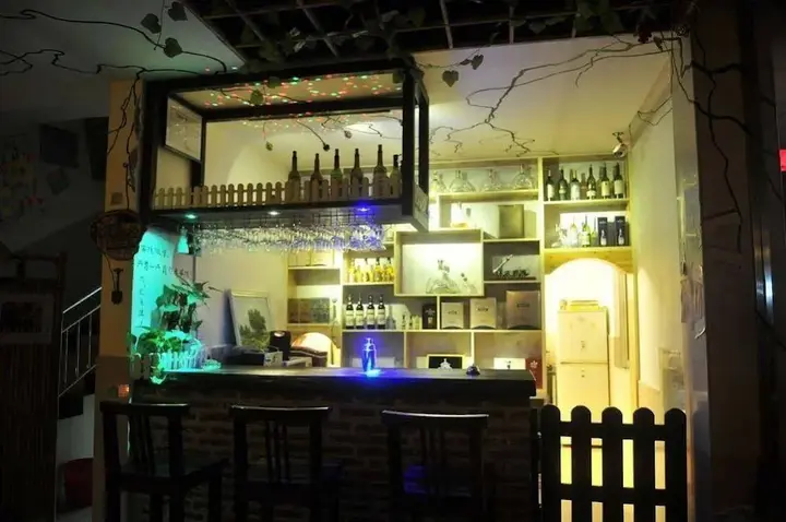 Шаогуань: Danxia Yinxiang Inn