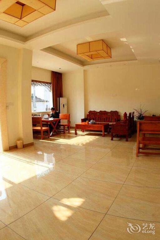 Шанграо: Wuyuan Huayuan Mountain Villa