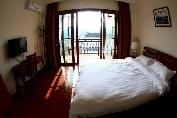 Шанграо: Wuyuan Huayuan Mountain Villa