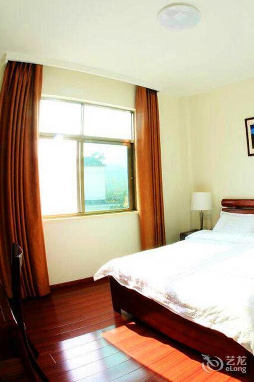 Шанграо: Wuyuan Huayuan Mountain Villa
