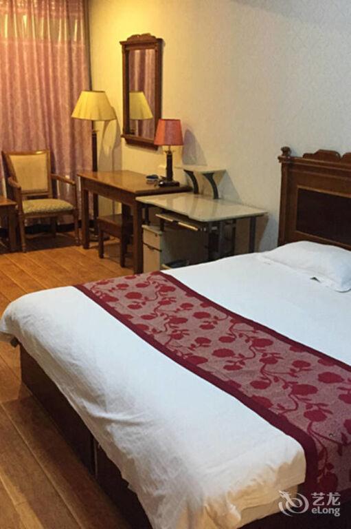 Лоян: Luoyang New Shengguang Hotel