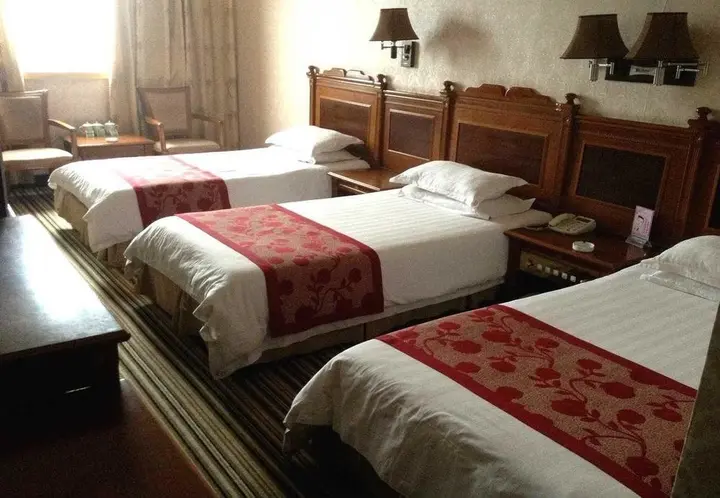 Лоян: Luoyang New Shengguang Hotel