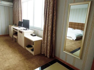 Наньнин: Jiangyuan Business Hotel