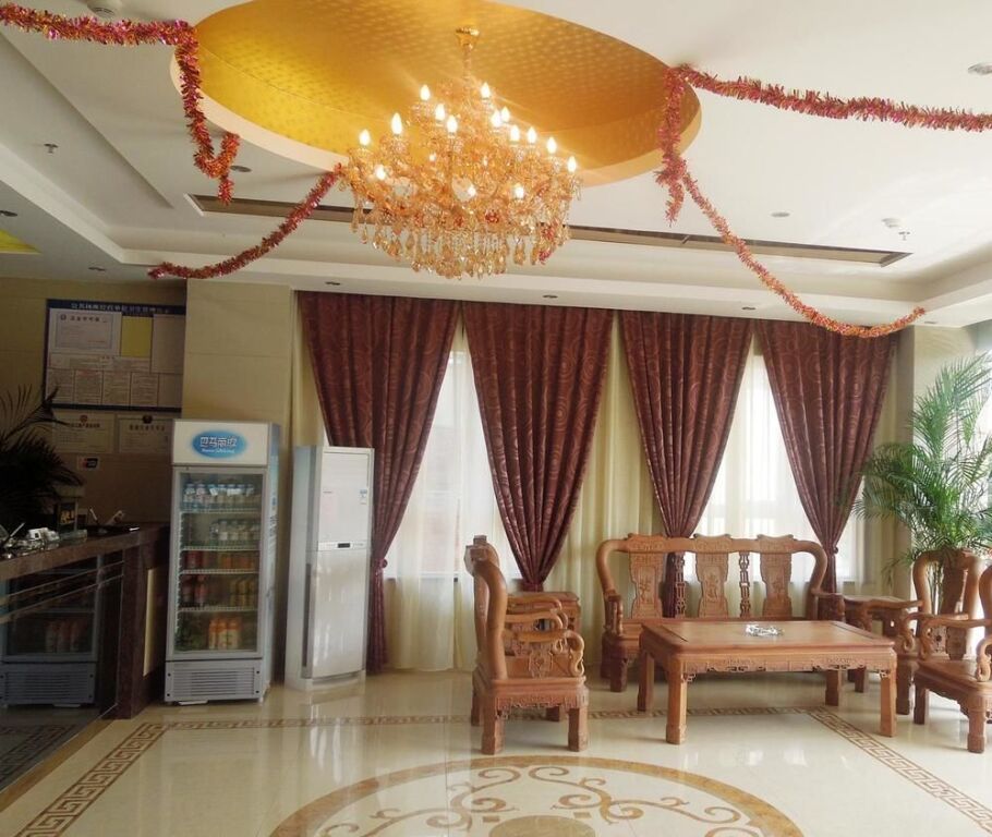 Наньнин: Jiangyuan Business Hotel