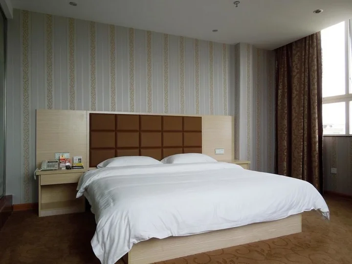 Наньнин: Jiangyuan Business Hotel