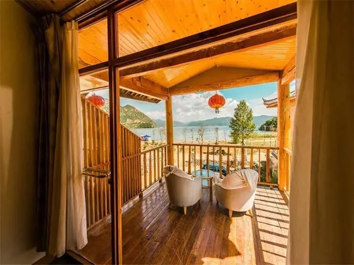 Лицзян: Yunhu Villa