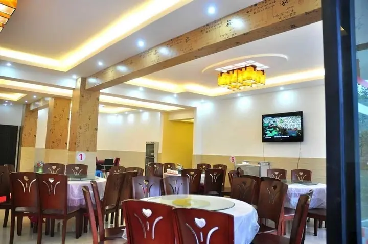 Ибинь: Seven Oracles Pavillion Hotel- Zhuhai