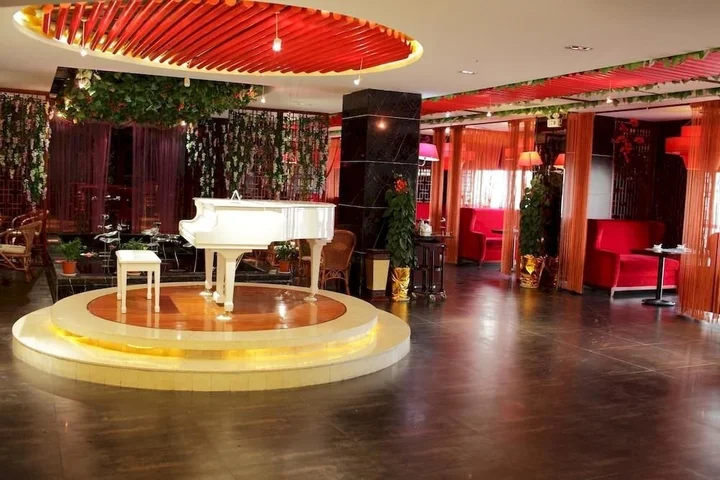 Шиянь: Shiyan Vienna International Hotel