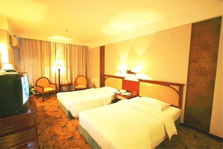 Паниин: Public Garden Hotel - Panjin
