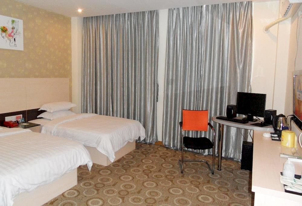 Юйлинь: Qianjing Hotel Chain