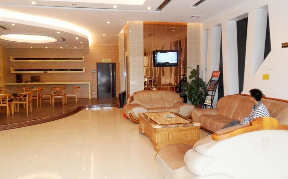 Юйлинь: Qianjing Hotel Chain