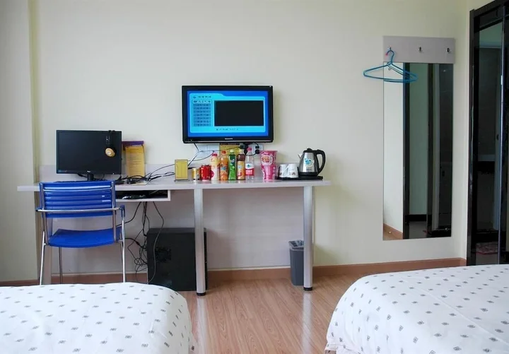 Цзинчжоу: G Chu Chain Hotel