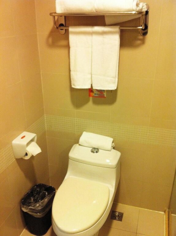 Ханчжоу: Home Inn Wenyi Road
