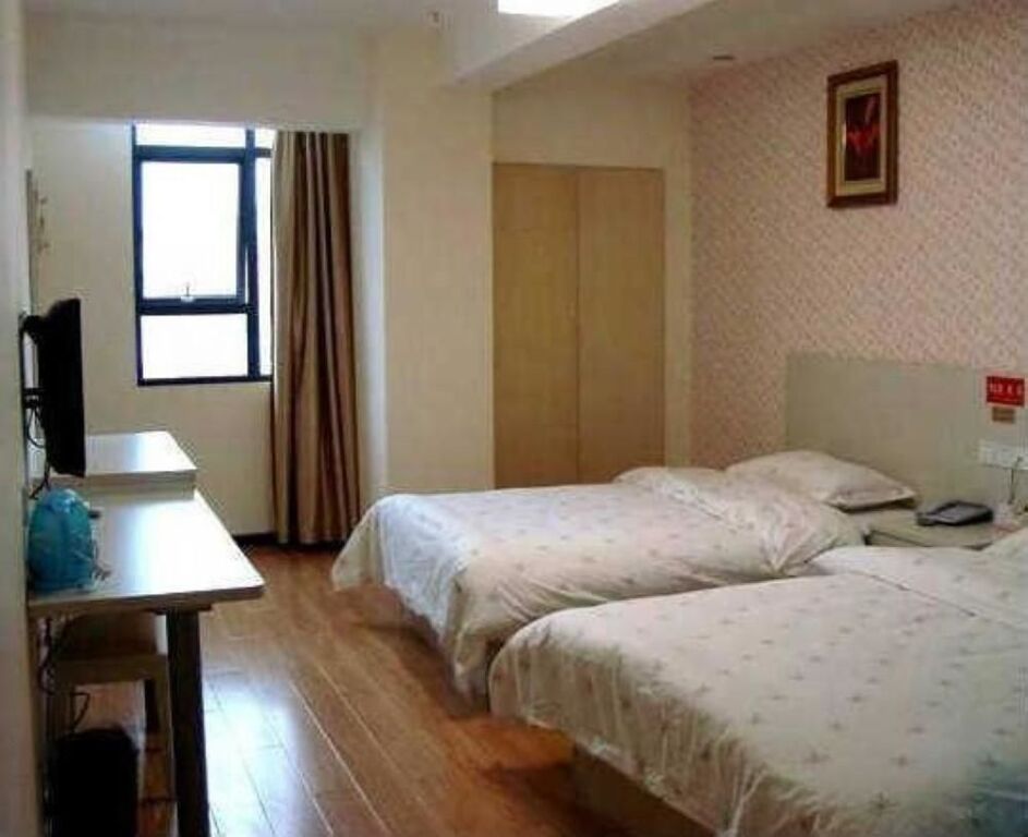 Ичан: Lily Holiday Hotel (Yichang East Railway Station Fujiuyuan Xintiandi Branch)