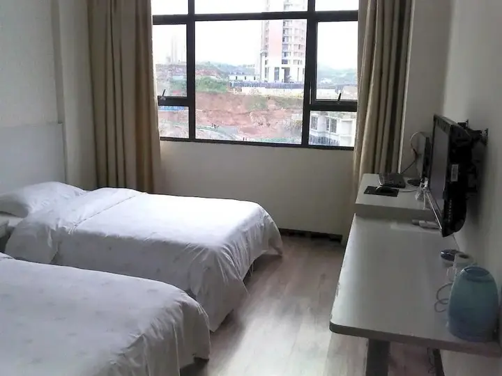 Ичан: Lily Holiday Hotel (Yichang East Railway Station Fujiuyuan Xintiandi Branch)