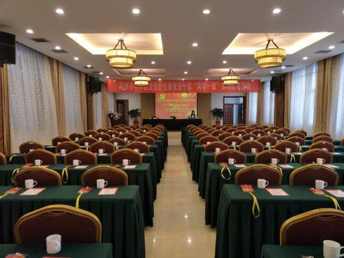 Яньань: Yanan Rootlots Hotel