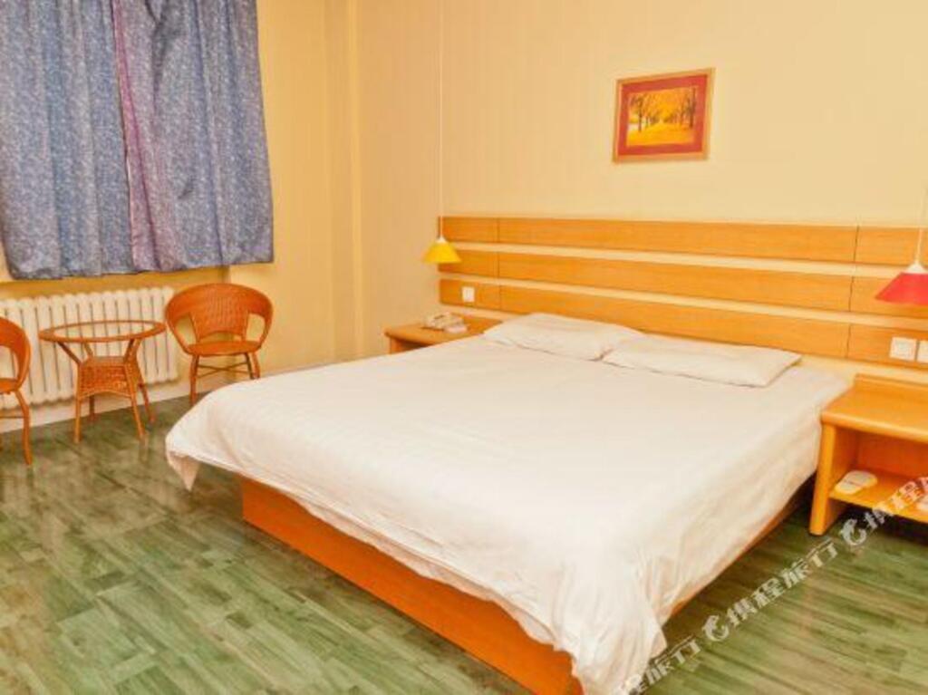 Бинжоу: Home Inn Binzhou Bohai 7th Road Department Store