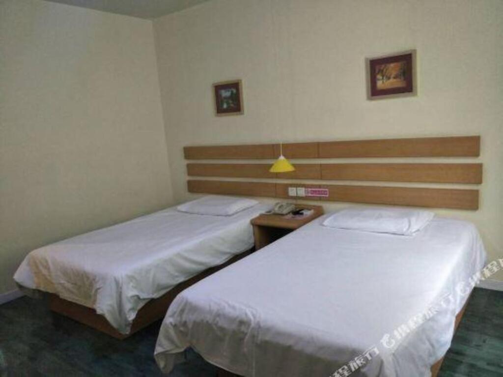 Бинжоу: Home Inn Binzhou Bohai 7th Road Department Store