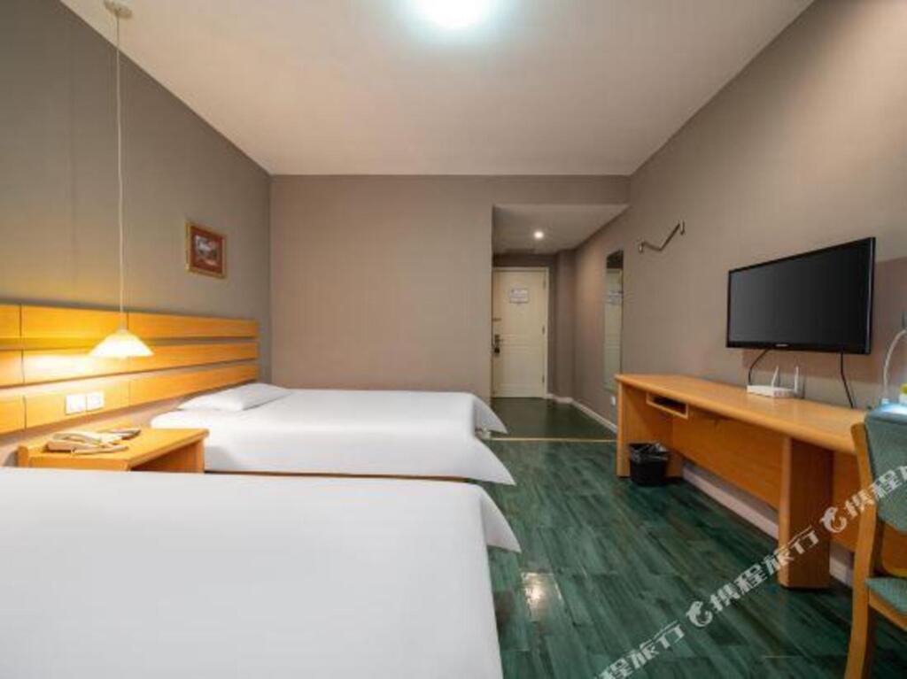 Бинжоу: Home Inn Binzhou Bohai 7th Road Department Store