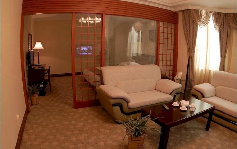Линьи: Yindu Business Hotel Linyi Feixian County